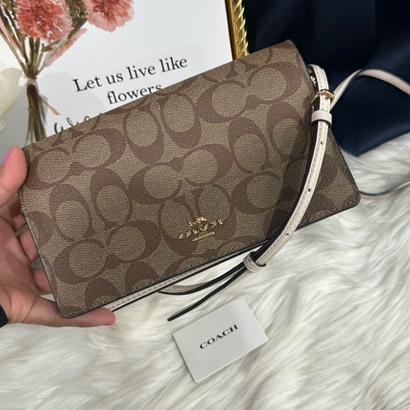 🤍🤎Coach Anna Foldover Clutch Crossbody In Signature Canvas - Picture 7 of 16